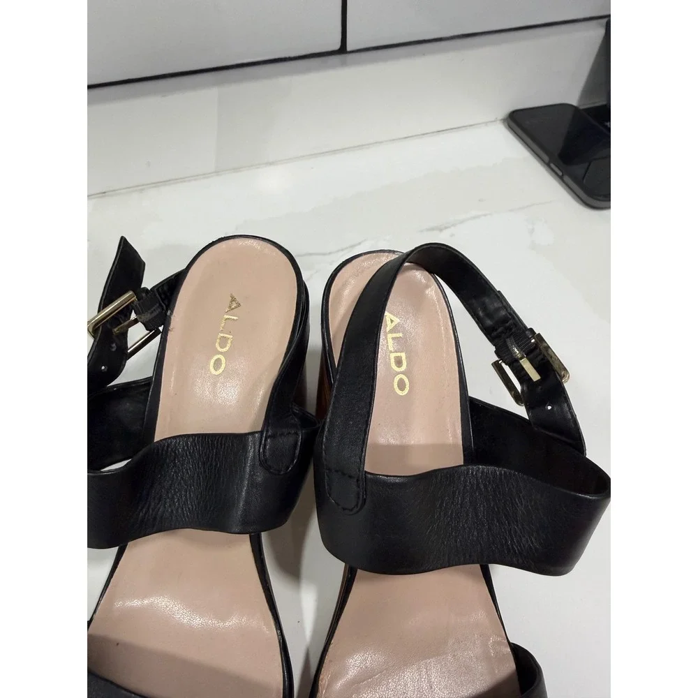 Aldo Womens Black Leather Block Heel Ankle Strap Sandals Gold Buckle Size 9